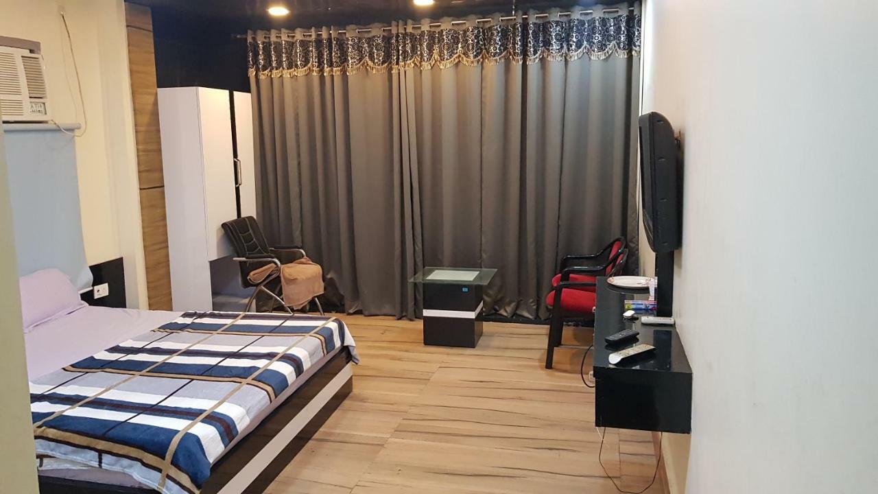 Ratnakar Palace Hotel Waranasi Zewnętrze zdjęcie